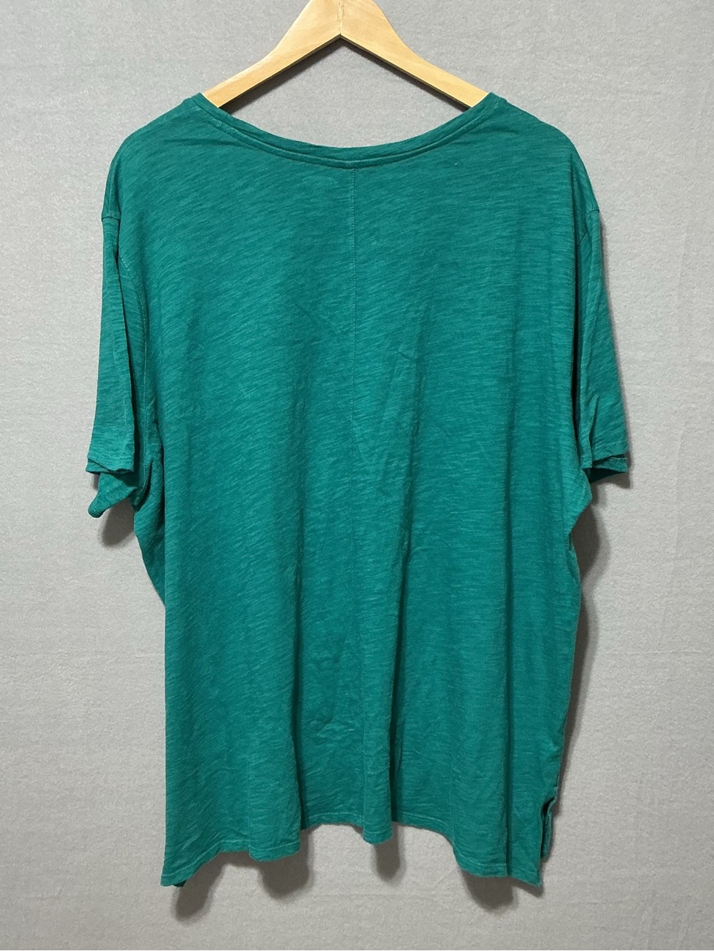 Old Navy Women’s Everyday & Boyfriend Neck Short Sleeve T-Shirt 3 Piece XXL - Picture 4 of 14